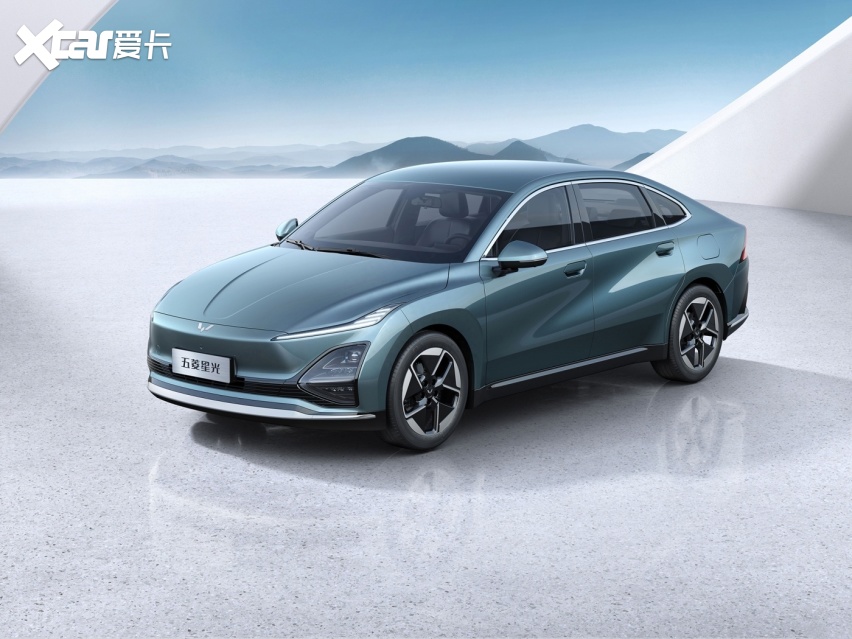 五菱推出新能源轿跑,双外观 大溜背,"星光"能一炮而红吗?