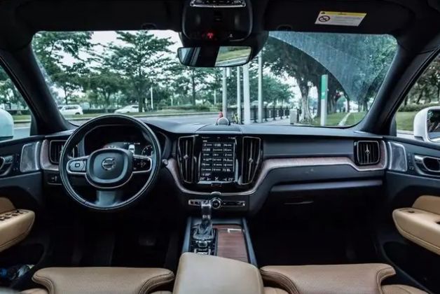 对标奥迪Q5L、宝马X3，凯迪拉克XT5优势如何？