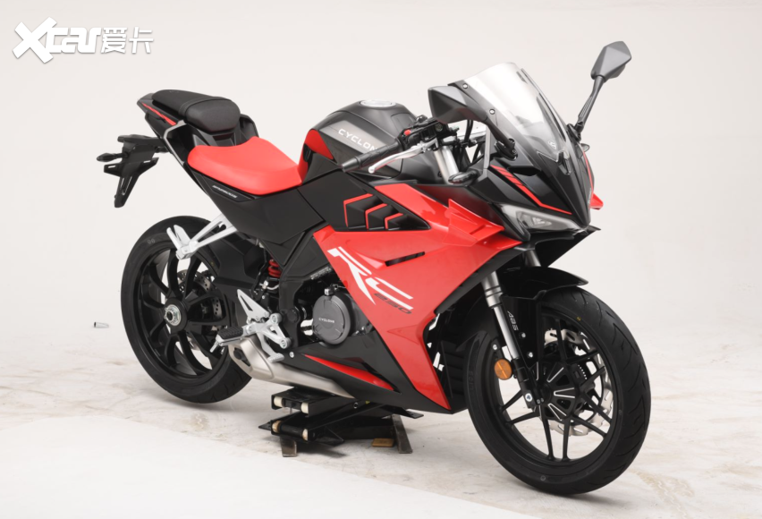 国产赛级入门跑车,赛科龙rc250,abs tcs双电控,价格不足2万