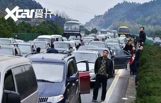 国庆最拥堵时段、路段、景点全在这，不想被堵着，赶紧来看看