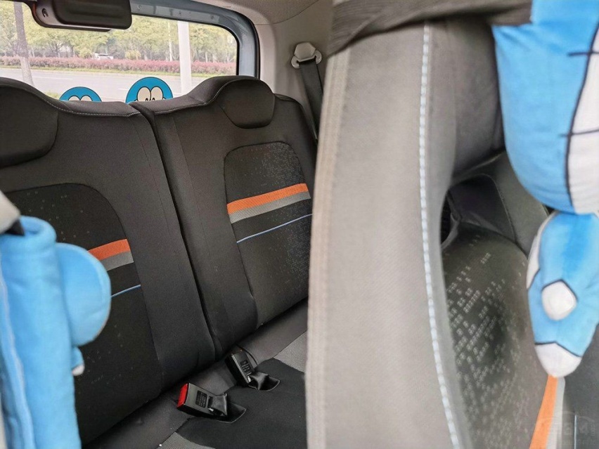 奇瑞QQ冰淇淋对比五菱宏光MINI EV，你挺谁？