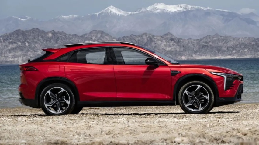 12万多的2.0T轿跑SUV，一汽奔腾B70S上市，这不香？