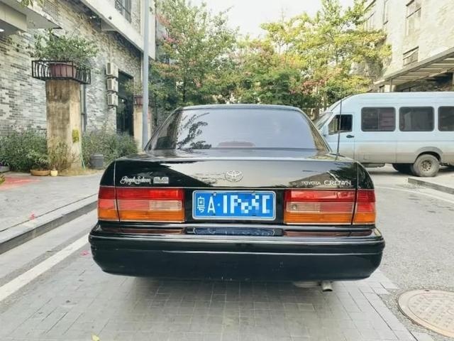 20年前粤A牌皇冠卖15万,那