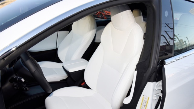 特斯拉Model S新款要上市，现在抄底老款二手车，只要23万元？