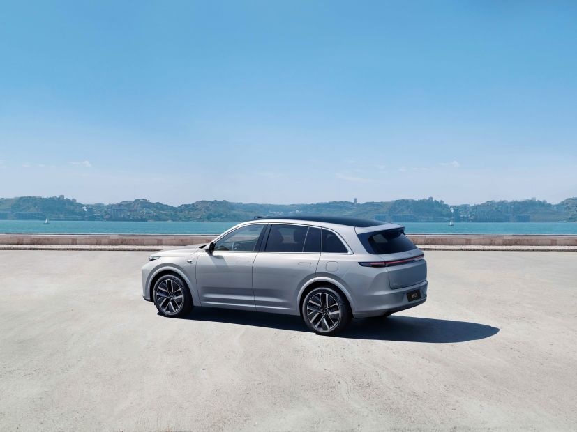 30万级家用SUV，全新蔚来ES6 和理想L7怎么选？
