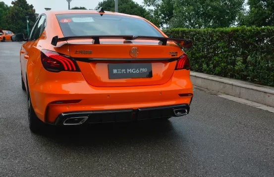 “斜杠青年”多面手 道路试驾第三代MG6 pro
