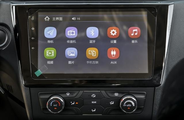 拥有了一台东风风光580后，他才知道生活于细微处皆是幸福
