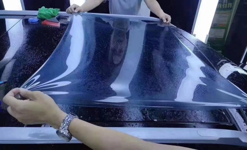 天窗冰甲贴了后“炸玻璃”，这是怎么回事？