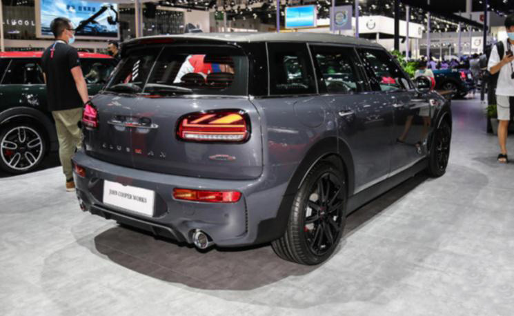 新款MINI JCW CLUBMAN上市 售价38.48万起