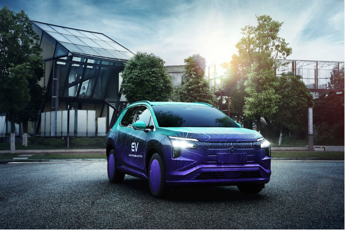 ����Dynamic Shield�OӋ��ȫ�¼�늄�SUV���D��ՙ���ع�