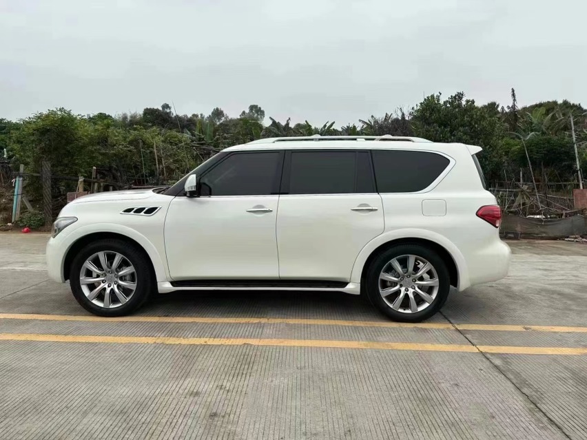 17款英菲尼迪QX80仅售16.8万，精致细腻，日系豪华SUV的巅峰之