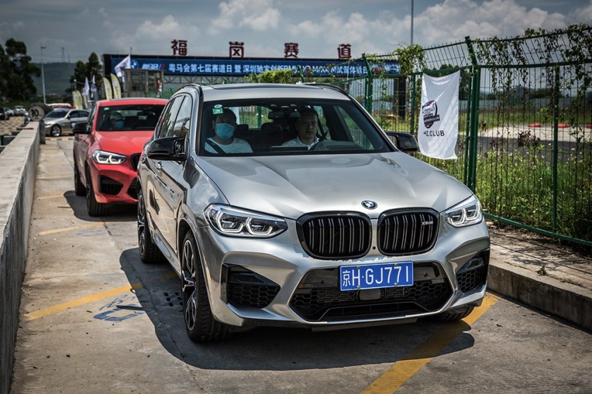 四驱SUV如何漂移跑赛道？赛道体验宝马X4M