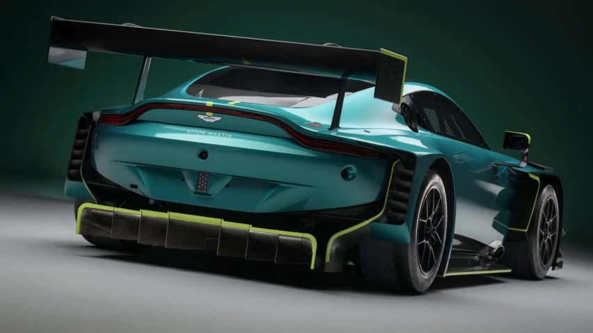 大尾翼+低趴+碳纤维车身 新款阿斯顿马丁Vantage GT3正式亮相