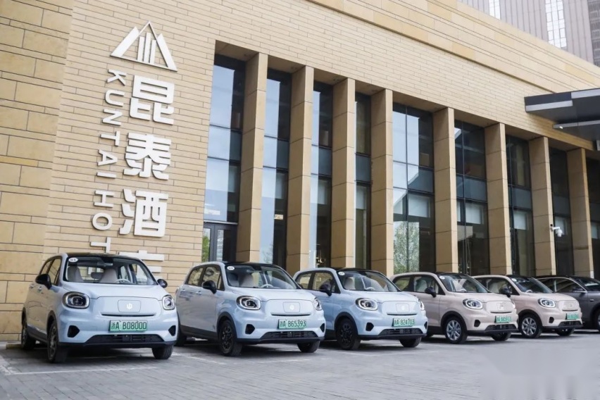 日供27元的纯电小车，也能满足你的既要又要还要！