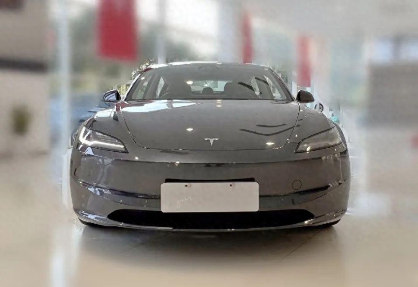 特斯拉Model 3焕新版，现在值得买吗？