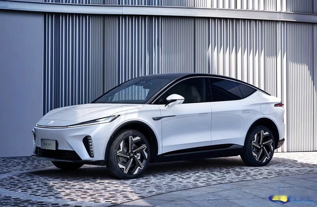飞凡R7“大号Model Y“实力碾压Model Y