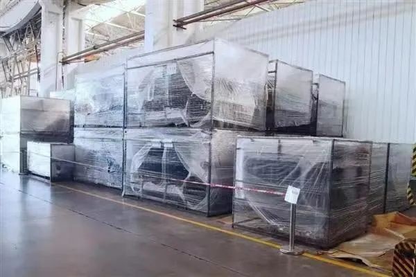 越野版宏光MINIEV？五菱E260首台白车身下线