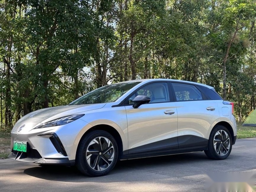 试驾MG4 EV：两厢+后驱，电车也能拥有驾驶乐趣