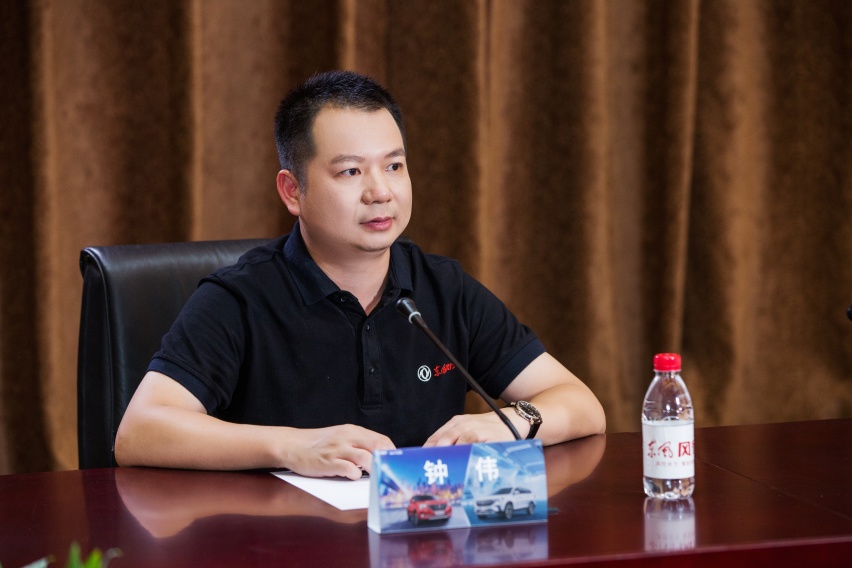 “年轻化”很风行,风行也很年轻化