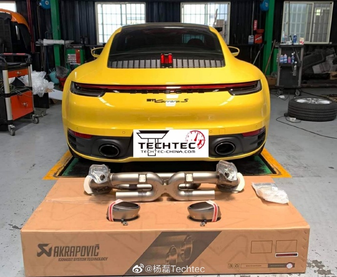 保时捷911 Carrera S改装天蝎Akrapovic钛合金排气