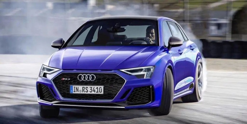 搭载400马力2.5T L5引擎，全新奥迪RS 3三厢版谍照