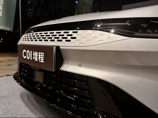 零跑C系列两款增程新车上市，起步不到15万，降维打击燃油车