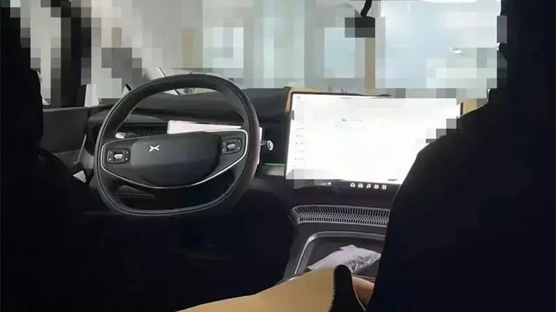 方向盘Logo是歪的？小鹏X9内饰官图首曝