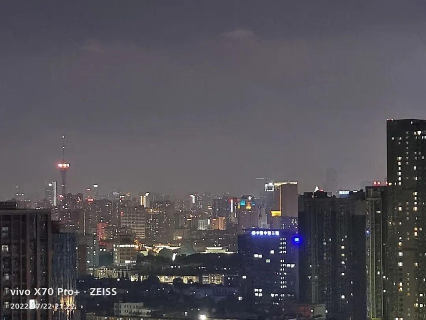 小米12S Ultra影像对比：乍现“徕卡味”