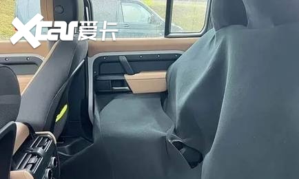 【E汽车】新款路虎卫士测试车谍照对外曝光