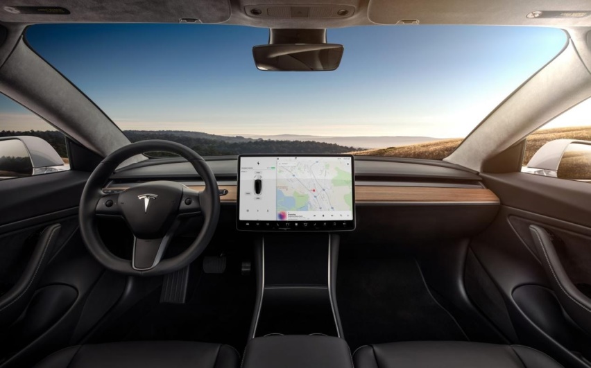 20万+级新能源轿车的唯二之选：Model 3、比亚迪汉谁开起来更惊艳