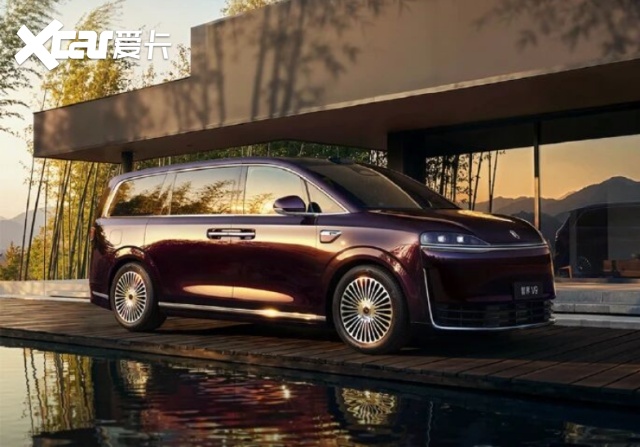 华为一口气甩出五张王炸！从22万到50万包场新问界M9领衔(图37)