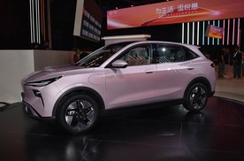 7.98万买纯电SUV，轴距2750mm，加速3.3秒，大厂打造，外观很漂亮