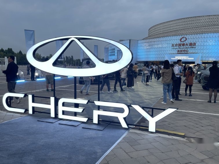 集黑科技于一身，旗舰SUV“天花板”：奇瑞瑞虎9东北区上市