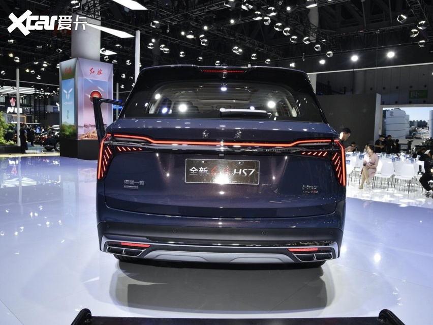 真正的C级豪华SUV，比奔驰GLE更大更强，价格却便宜44.4万