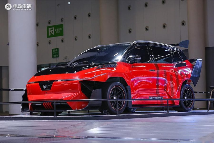 2021成都车展：威马携“威马冠军”/OTA 2.0威马W6亮相