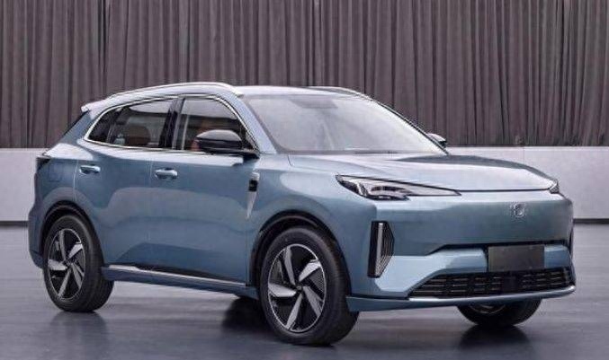 长安“四大新车”来袭,可油可电+全新LOGO,会受国人追捧吗?