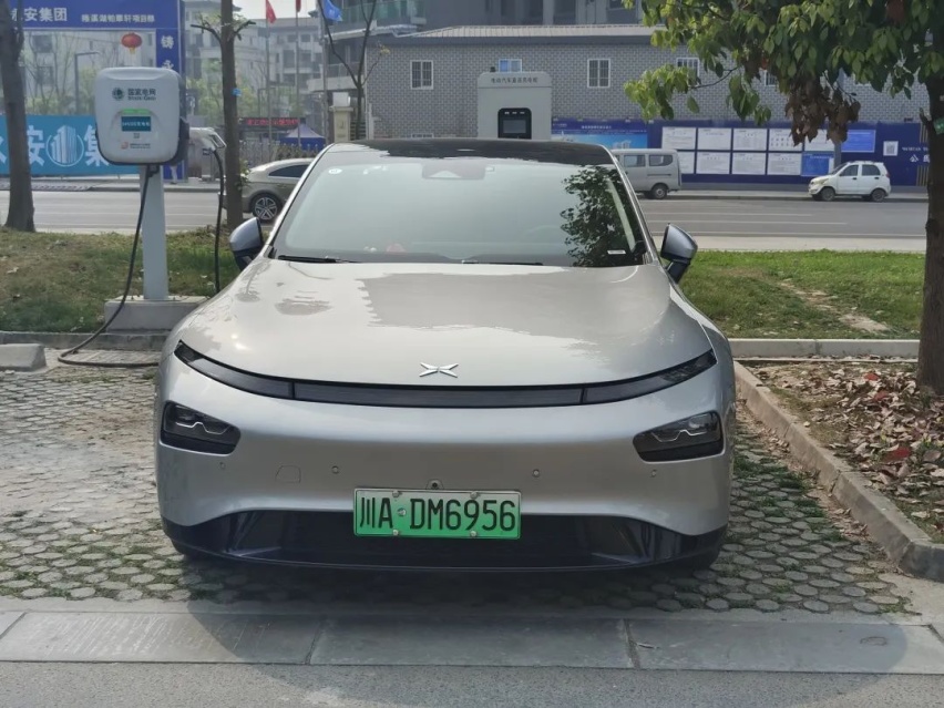 小鹏P7 670N极速焦虑：80%跑到30%纯高速能跑两百几？