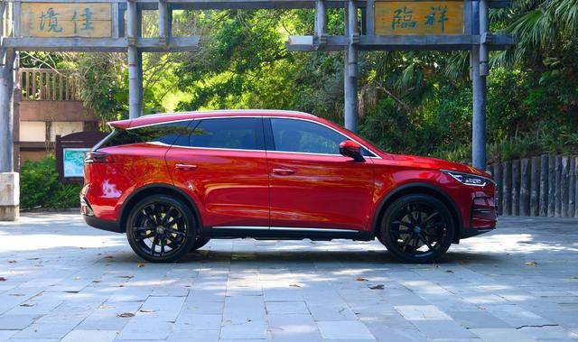 2021款唐实力升级,Brembo卡钳+刀片电池,不负“公路坦克”之名