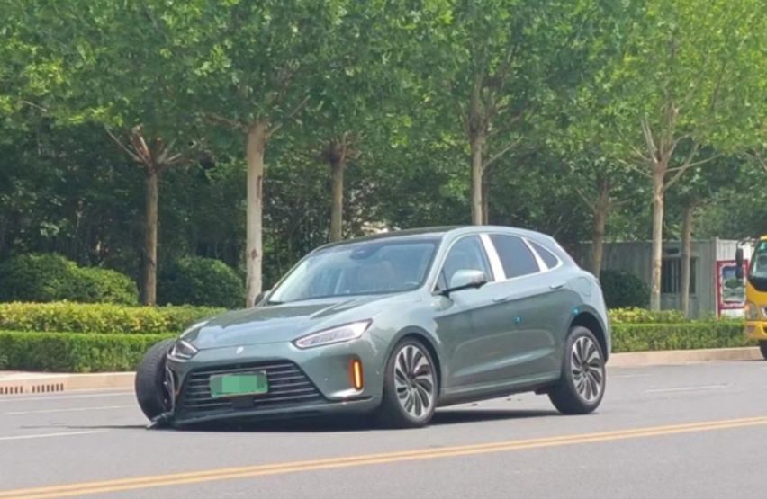 网传AITO问界M5断轴脱落，原来新能源车真的比燃油车更“脆弱”？