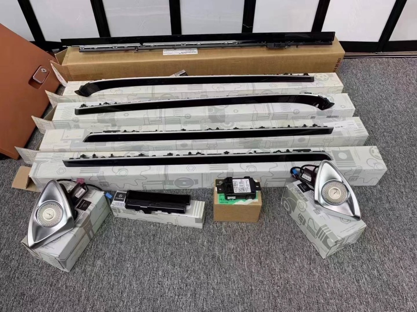 22款满配迈巴赫S480五座改四座，电动后门，手势感应，主动氛围灯