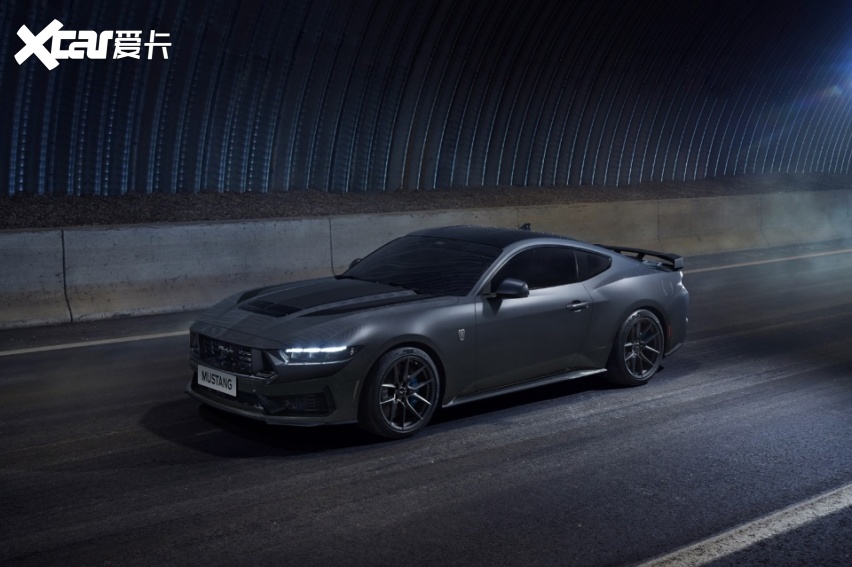 全新福特mustang dark horse 5.0l v8高性能跑车