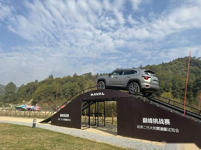 2.0T+智能四驱+差速锁，哈弗二代大狗越野表现如何呢？