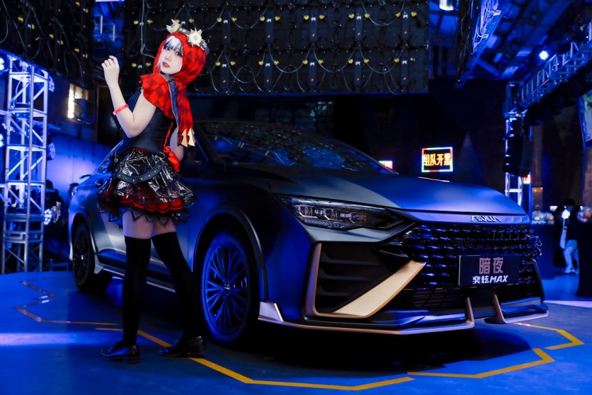 “赛道战甲”暗夜·奕炫MAX携东风神DUN局降临