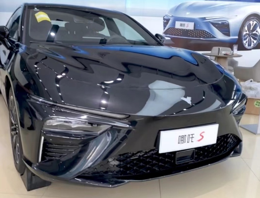 2024款哪吒S到店，新增版新增200km续航车型，配置升级25.98
