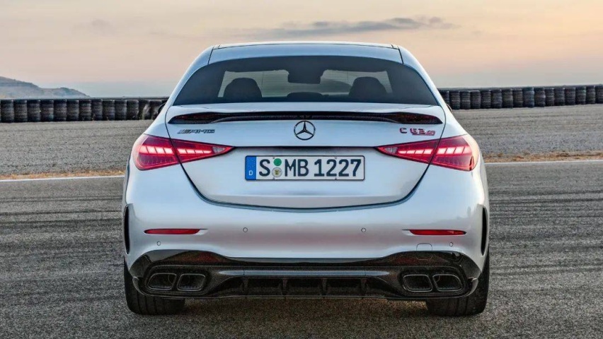 全新AMG C63发布！四缸2.0T能行吗？