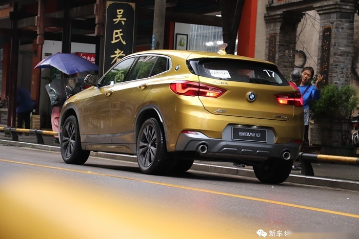 华晨宝马X2首试：宝马X1丢掉的操控，在它身上！