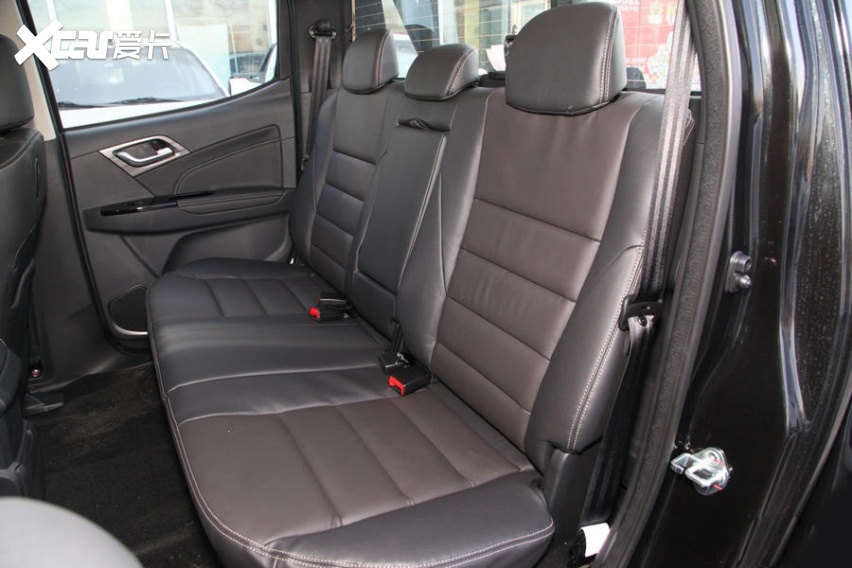 主流皮卡对比 上汽大通MAXUS T70 /长城炮/五十铃D-MAX