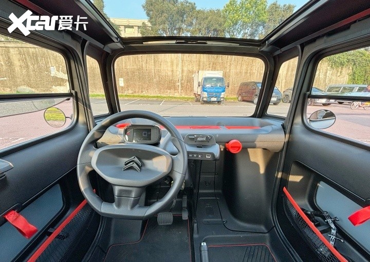 地表上没有别的电动车比它更可爱,实车实拍雪铁龙ami