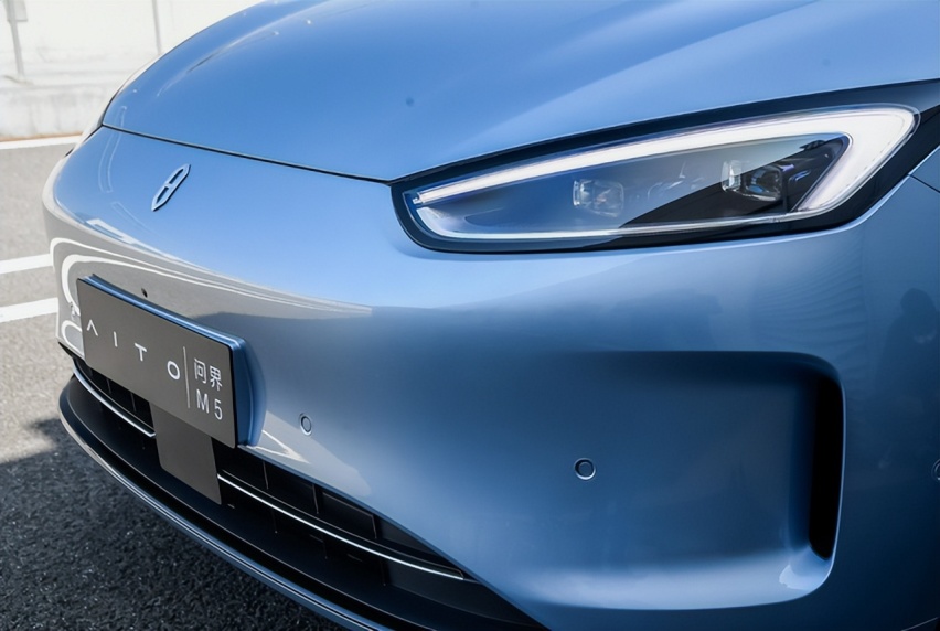 问界M5 EV成功了，全车19个扬声器，续航620km，6小时订单30