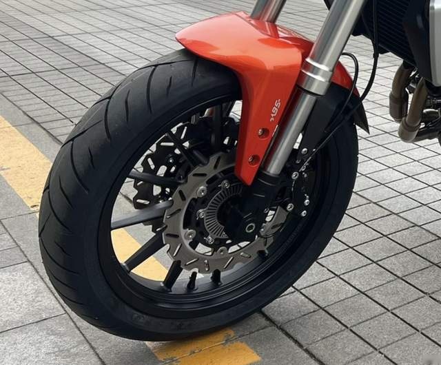 3万多即可圆梦？双缸水冷350cc，复古运动外观，年轻人第一辆哈雷！